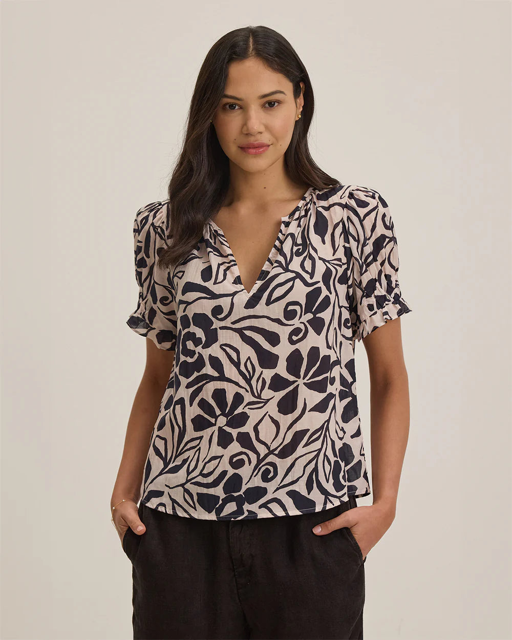 Velvet by Graham & Spencer I Leslie Short Sleeve Poet Top